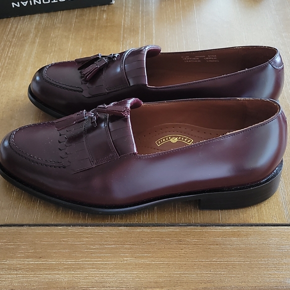 NWT BOSTONIAN  LEATHER LOAFERS - Picture 5 of 12